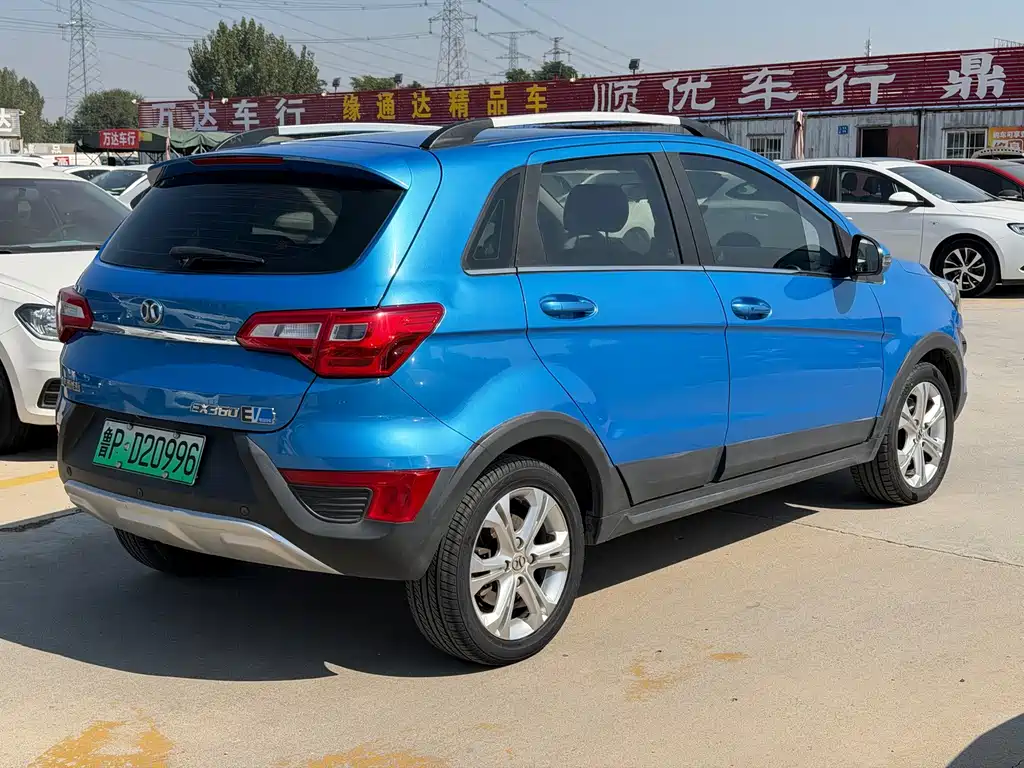 BAIC New Energy EX — миниатюра 4