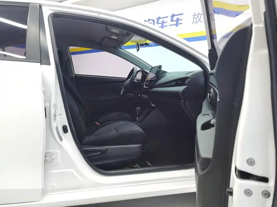 Toyota Vios — миниатюра 8