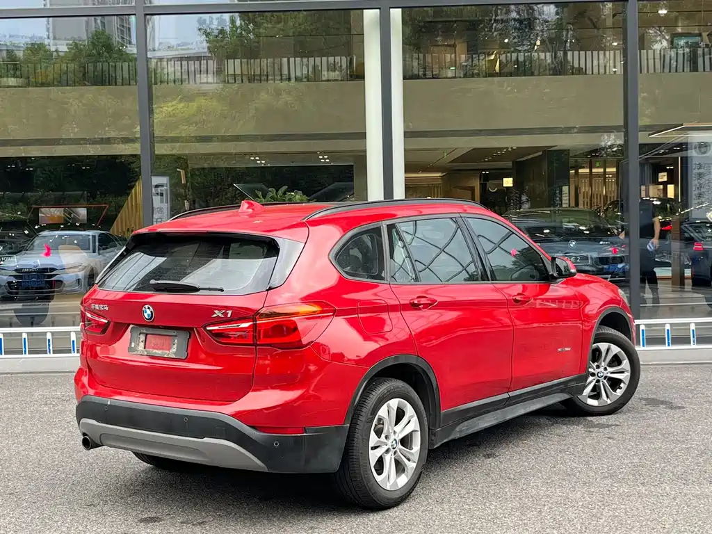 BMW X1 — миниатюра 5