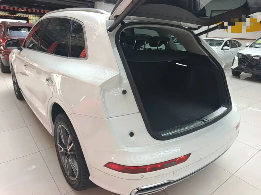 Audi Q5L — миниатюра 5