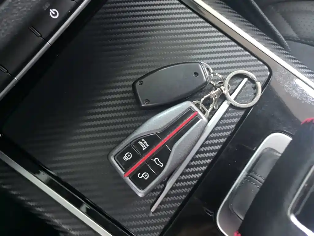 Hongqi Hongqi HS5 — миниатюра 9