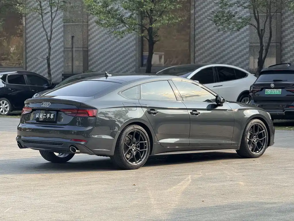 Audi A5 (Import) — миниатюра 17