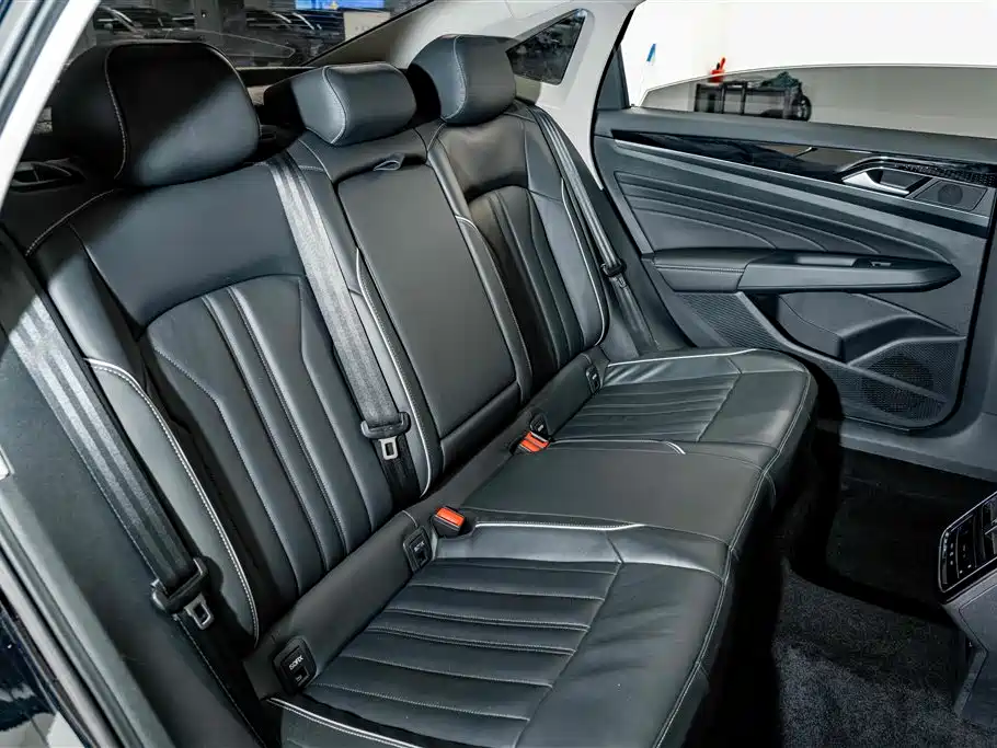 Volkswagen Passat — миниатюра 22