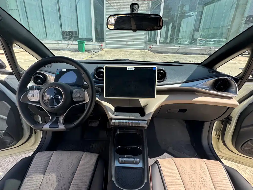 BYD Dolphin — миниатюра 6