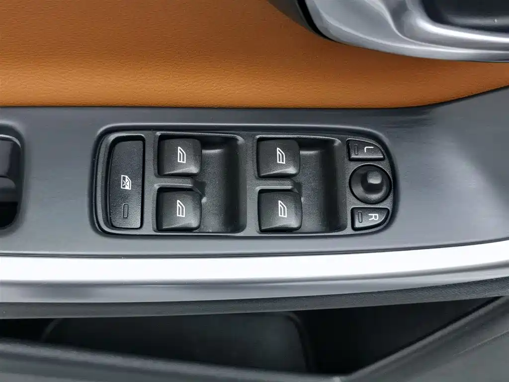 Volvo S60 2015 S60L 2.0T