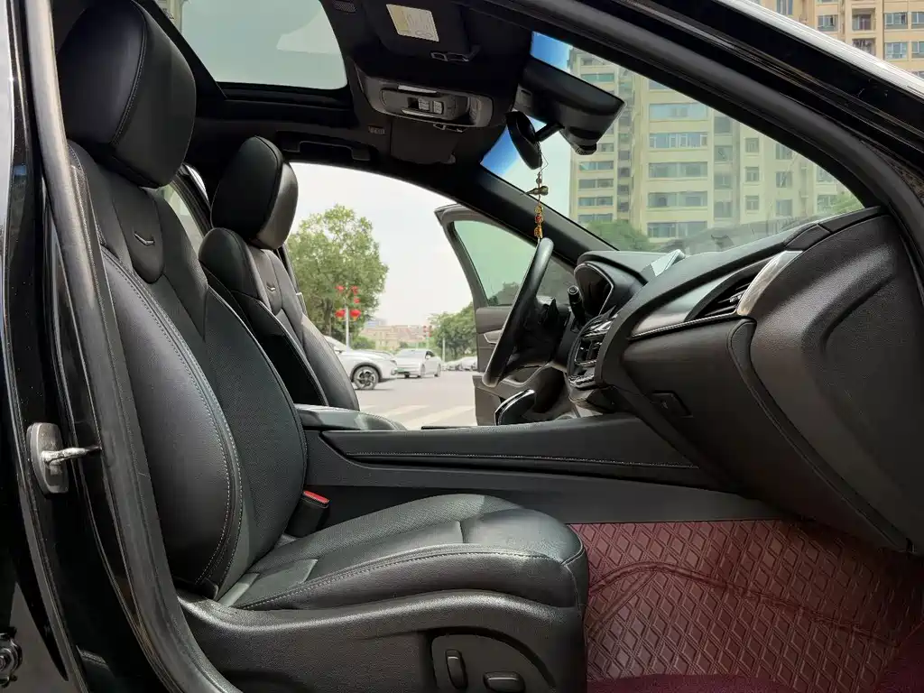 Cadillac CT5 — миниатюра 22
