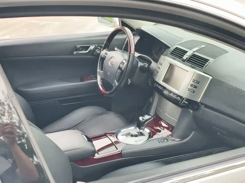 Toyota Reiz — миниатюра 19