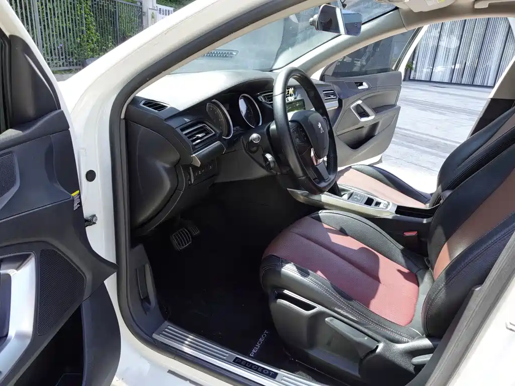 Peugeot 408 — миниатюра 10
