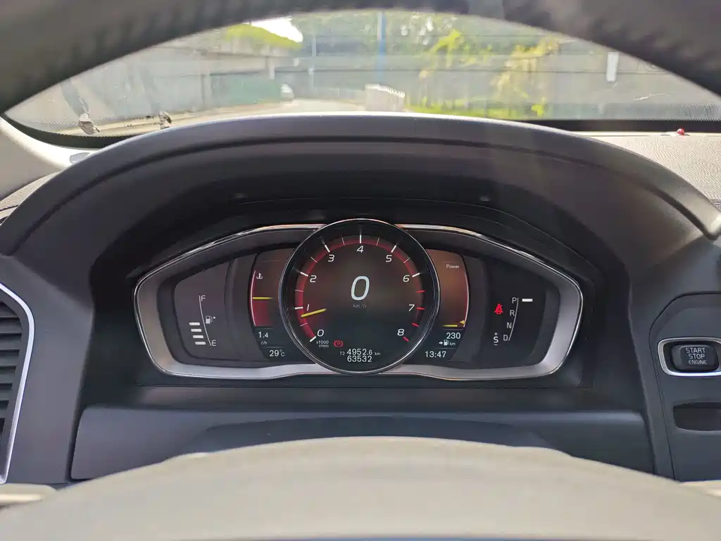 Volvo XC60 (Import) — миниатюра 17