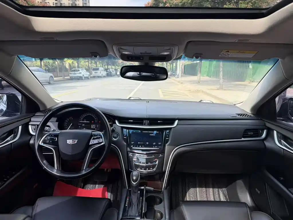 Cadillac XTS — миниатюра 6