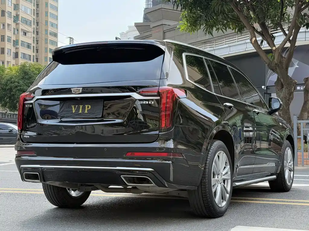 Cadillac XT6 — миниатюра 5