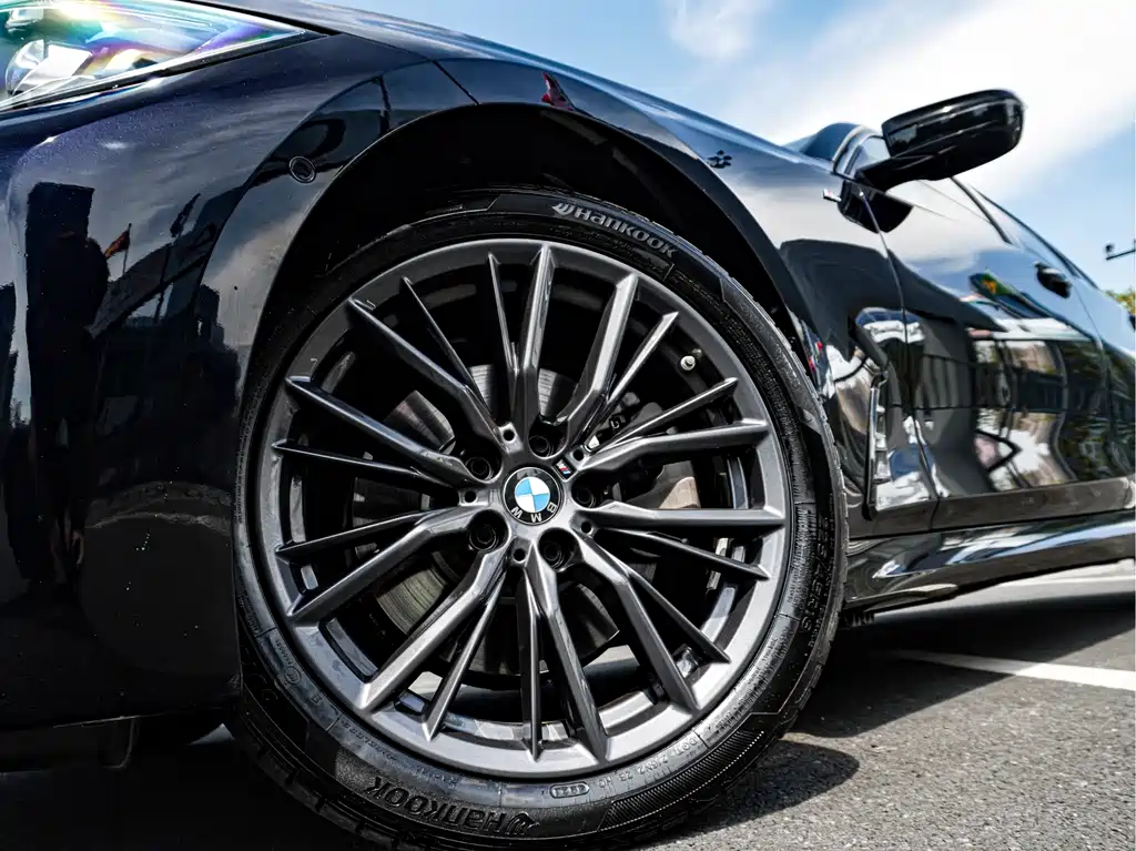 BMW 3 Series — миниатюра 4