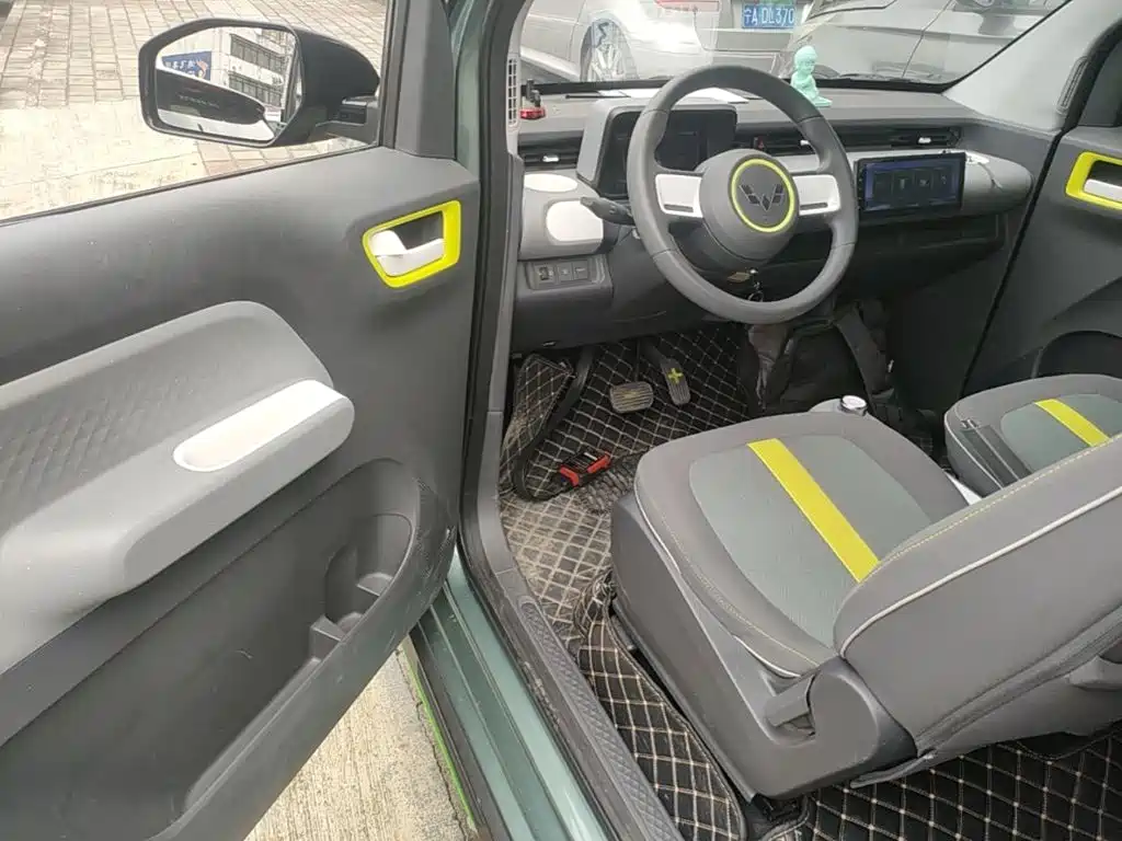 Wuling MINIEV — миниатюра 16