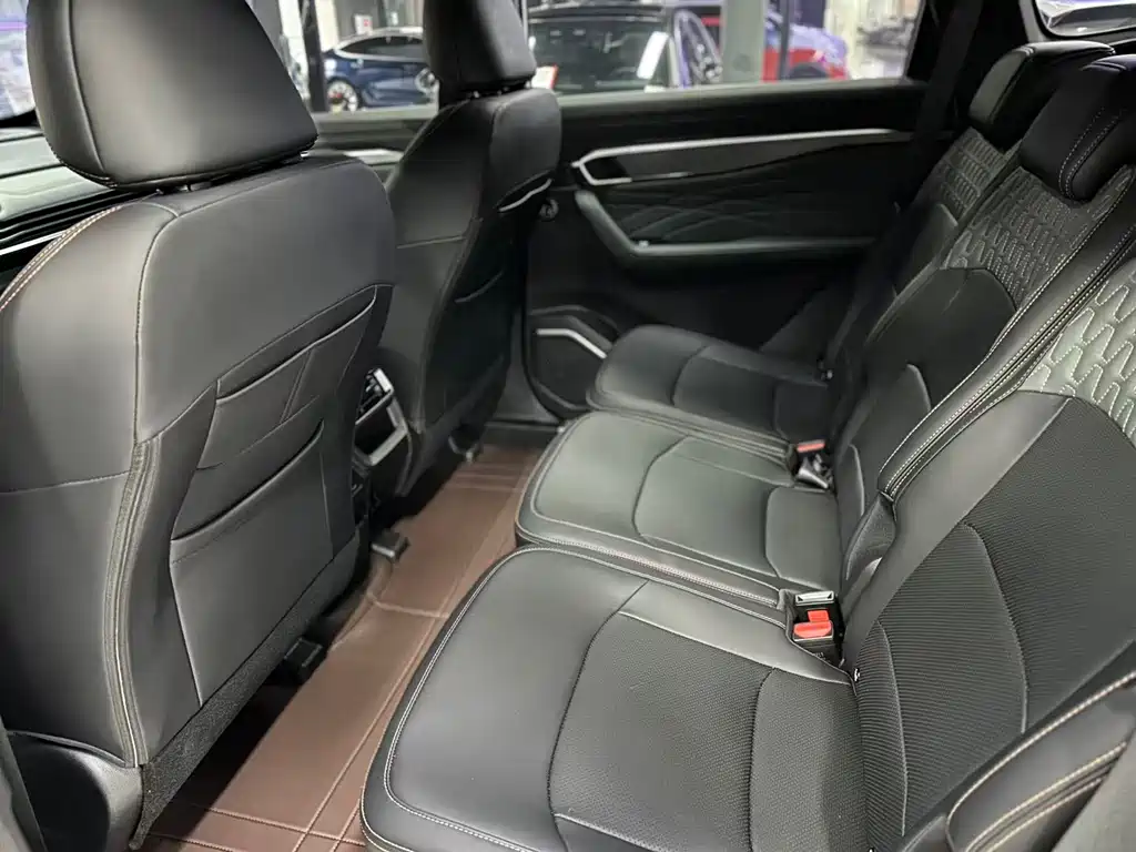 GEELY AUTOMOBILE HAOYUE L