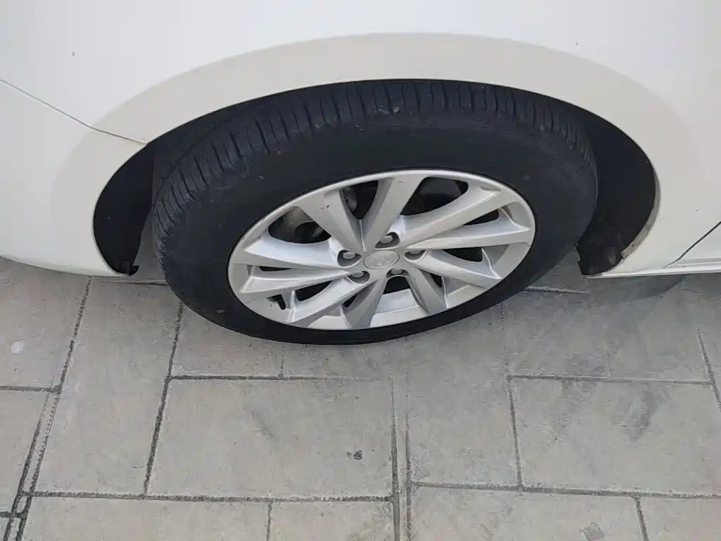 Buick Verano — миниатюра 23