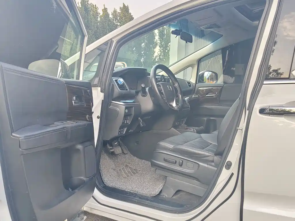 Honda Odyssey 2018 2.4L Luxury