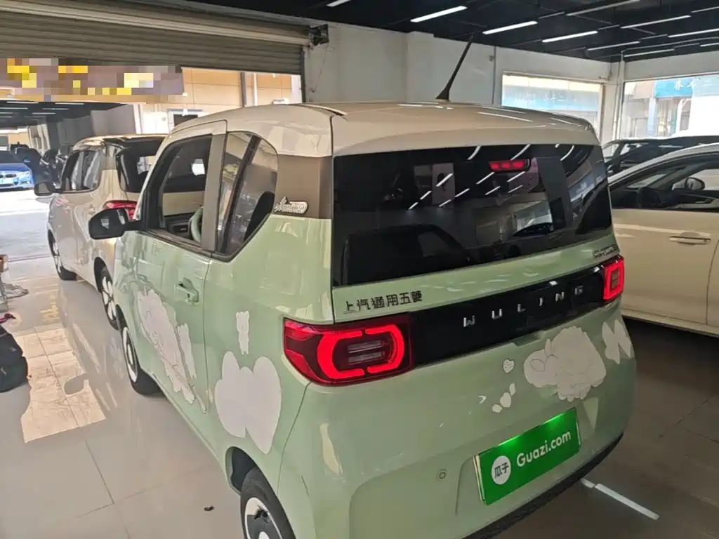 Wuling MINIEV — миниатюра 5