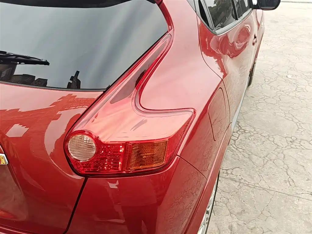 Infiniti ESQ 2014 1.6L
