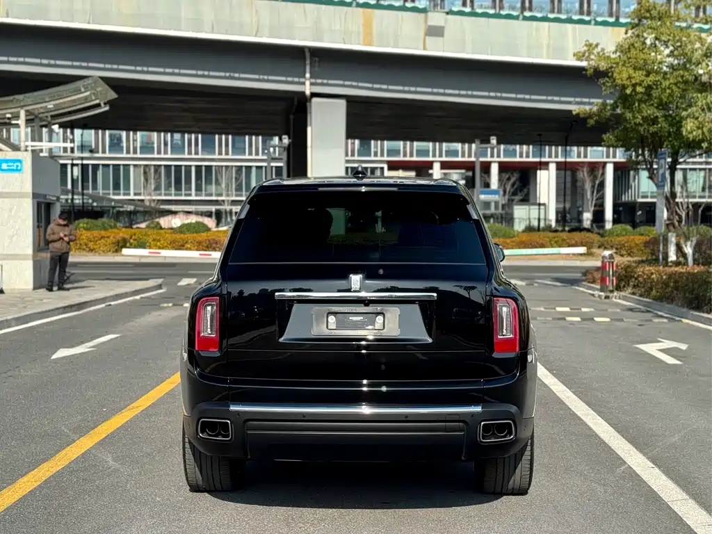 ROLLS-ROYCE CULLINAN