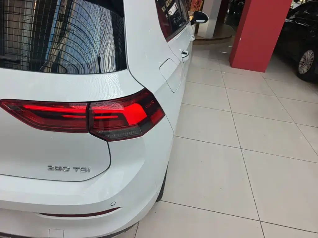 Volkswagen Golf — миниатюра 8