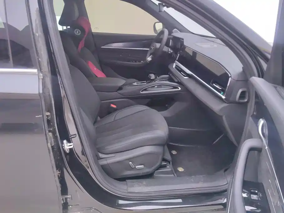 Geely Xingyue L — миниатюра 8