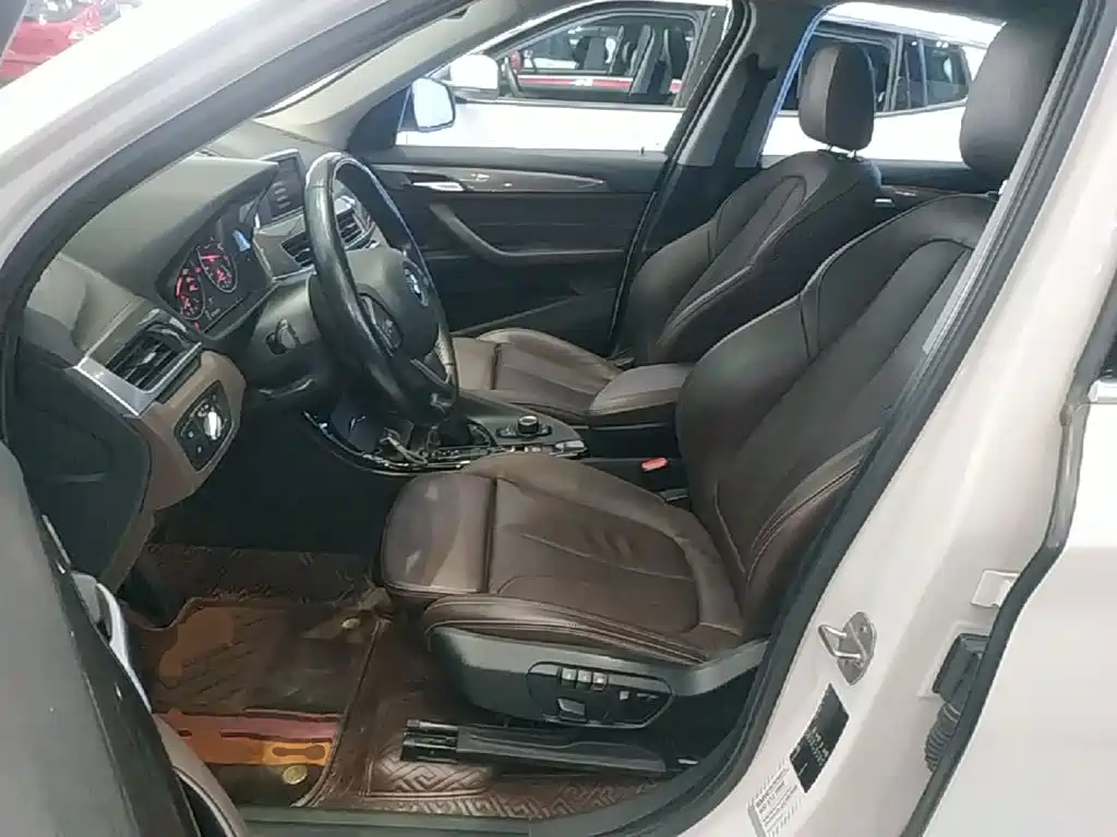 BMW X1 — миниатюра 15