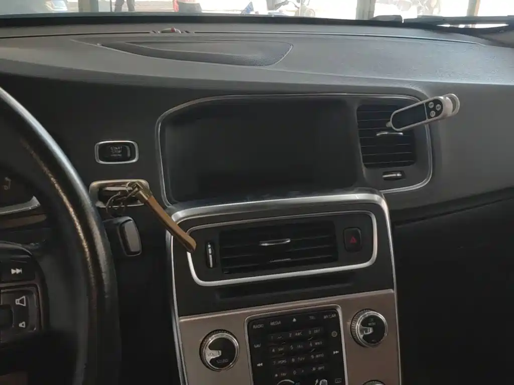 Volvo S60 — миниатюра 13