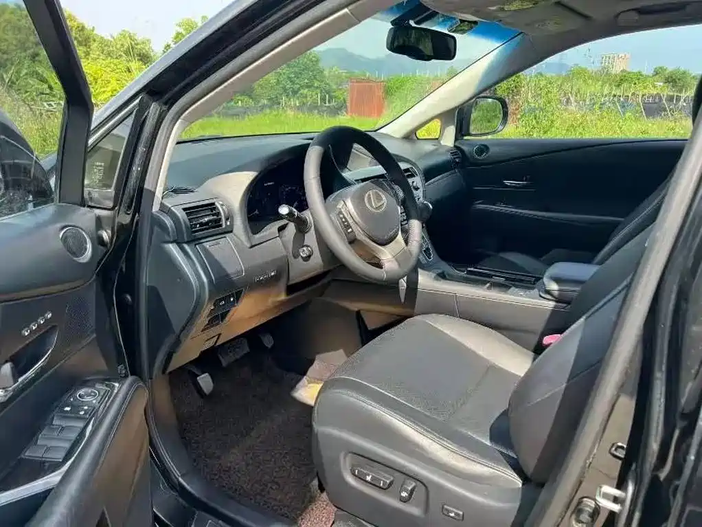 Lexus RX Classic — миниатюра 5