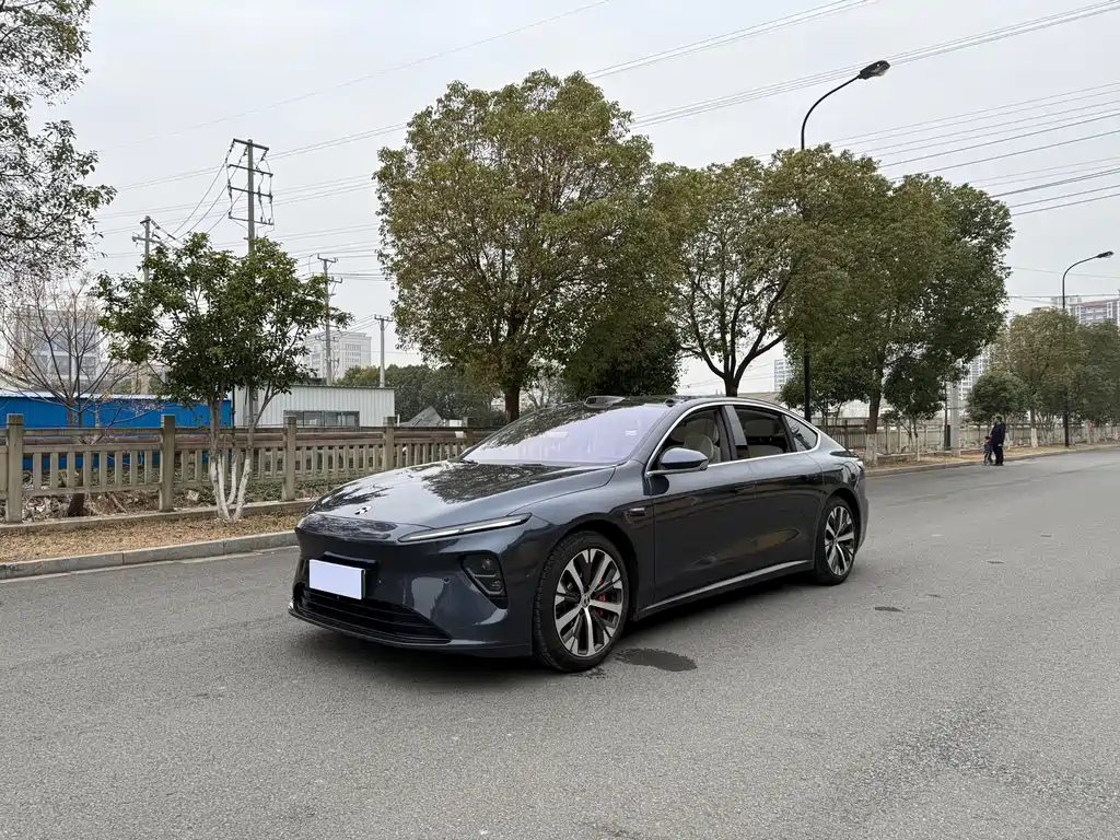 NIO NIO ET7