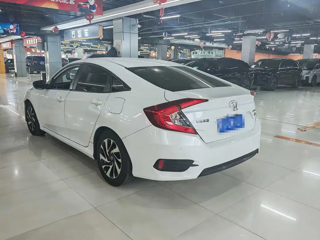 Honda Civic — миниатюра 8