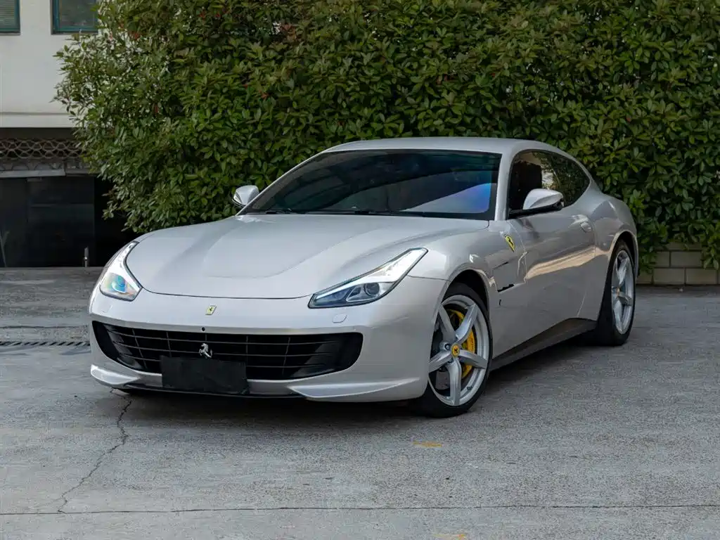 Ferrari GTC4Lusso 2017
