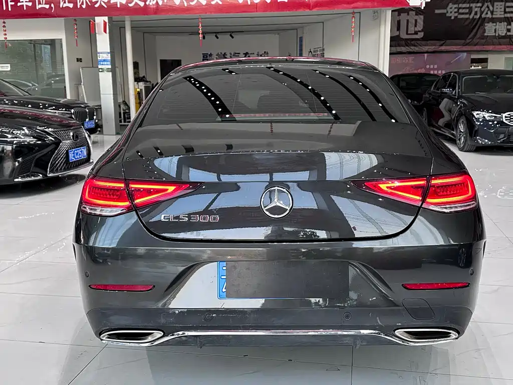 MERCEDES-BENZ CLS