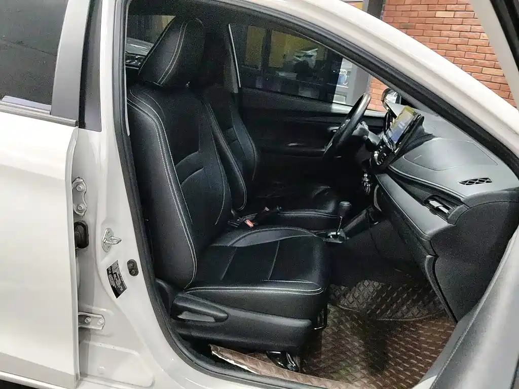 Toyota Vios FS — миниатюра 10