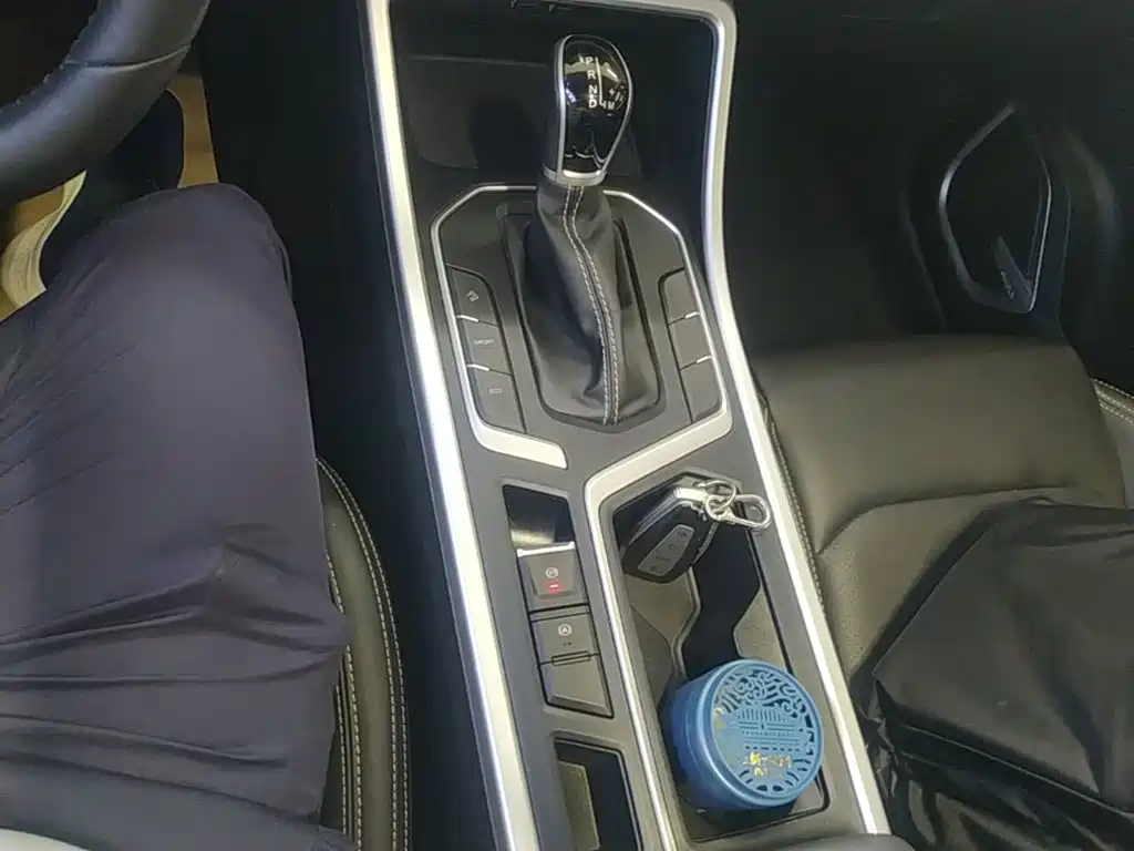 Geely Vision X6 — миниатюра 14