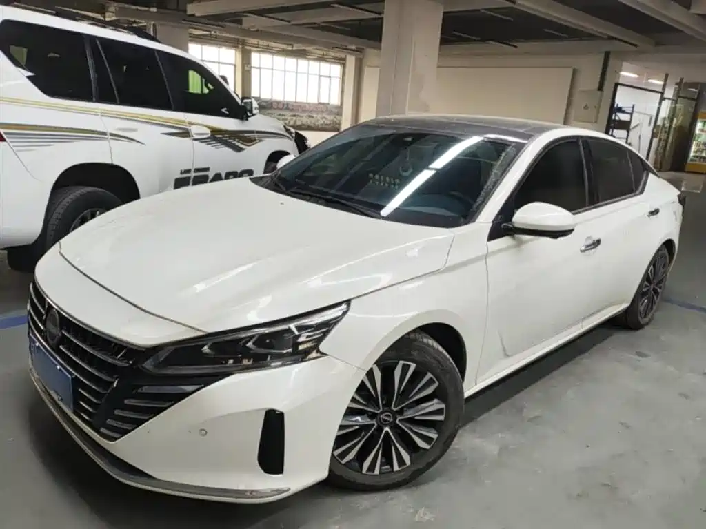 Nissan Teana 2024