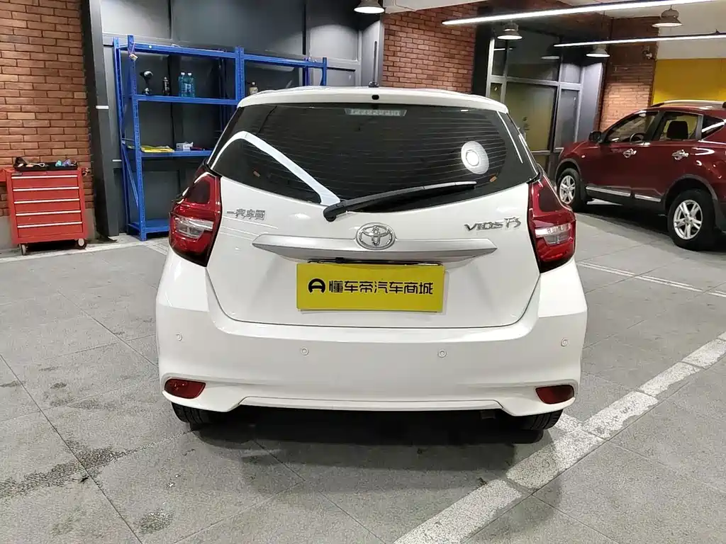 Toyota Vios FS — миниатюра 8