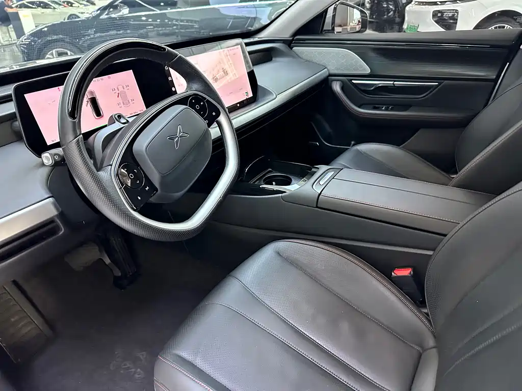 XPeng P7 — миниатюра 4