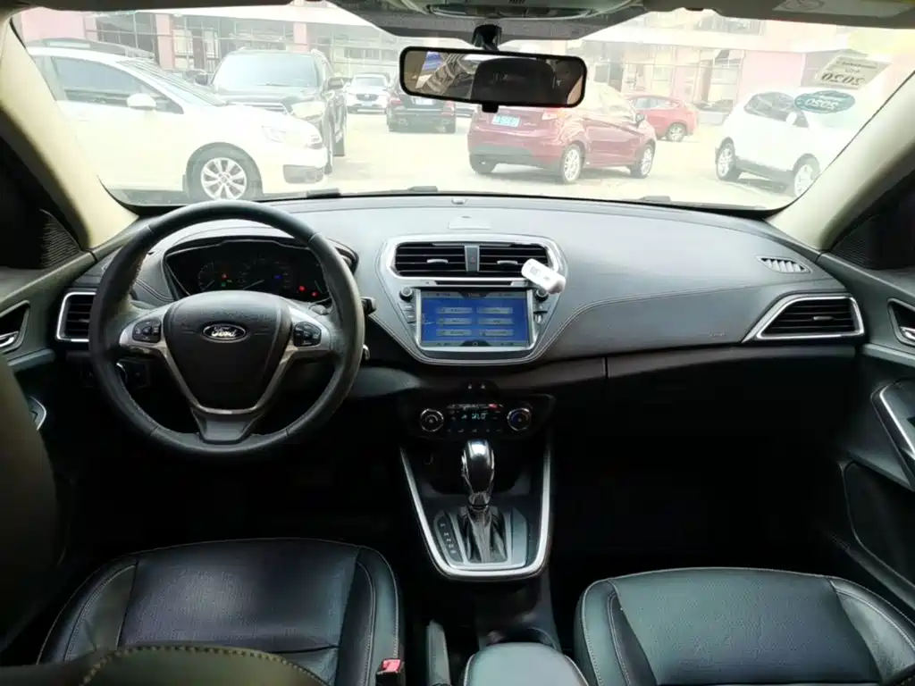 Ford Escort — миниатюра 10