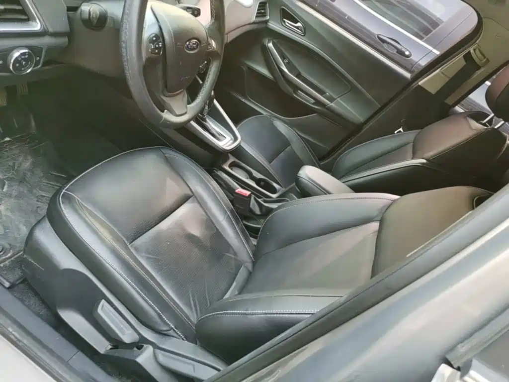 Ford Escort — миниатюра 15
