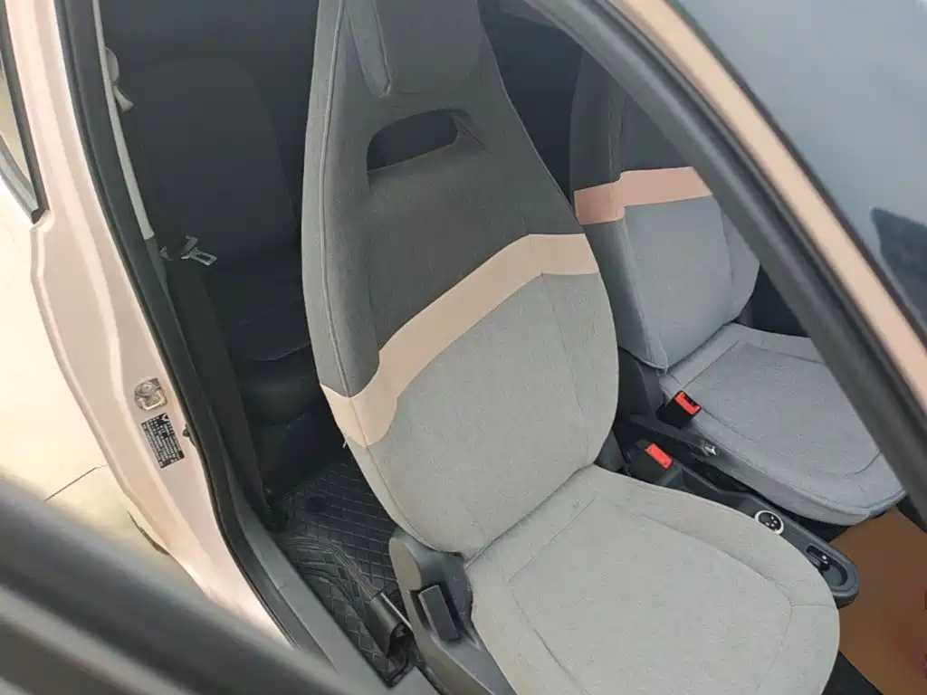 Wuling MINIEV — миниатюра 25
