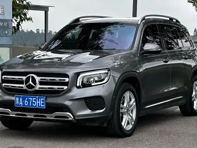 MERCEDES-BENZ GLB 2023