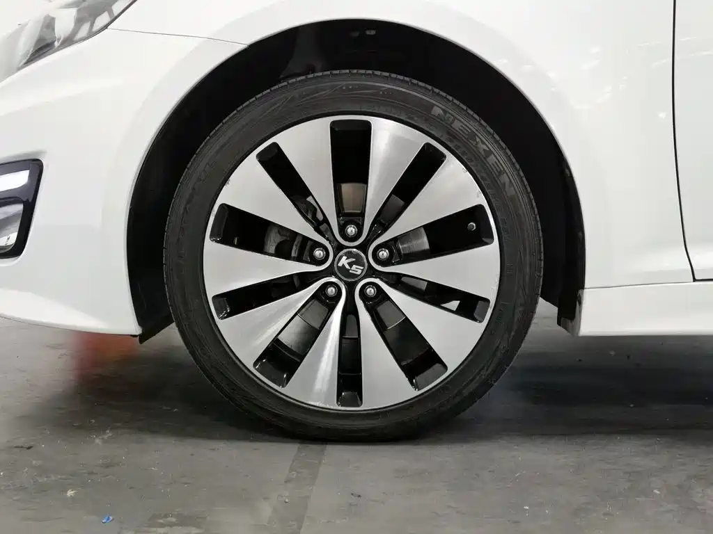Kia K5 — миниатюра 17