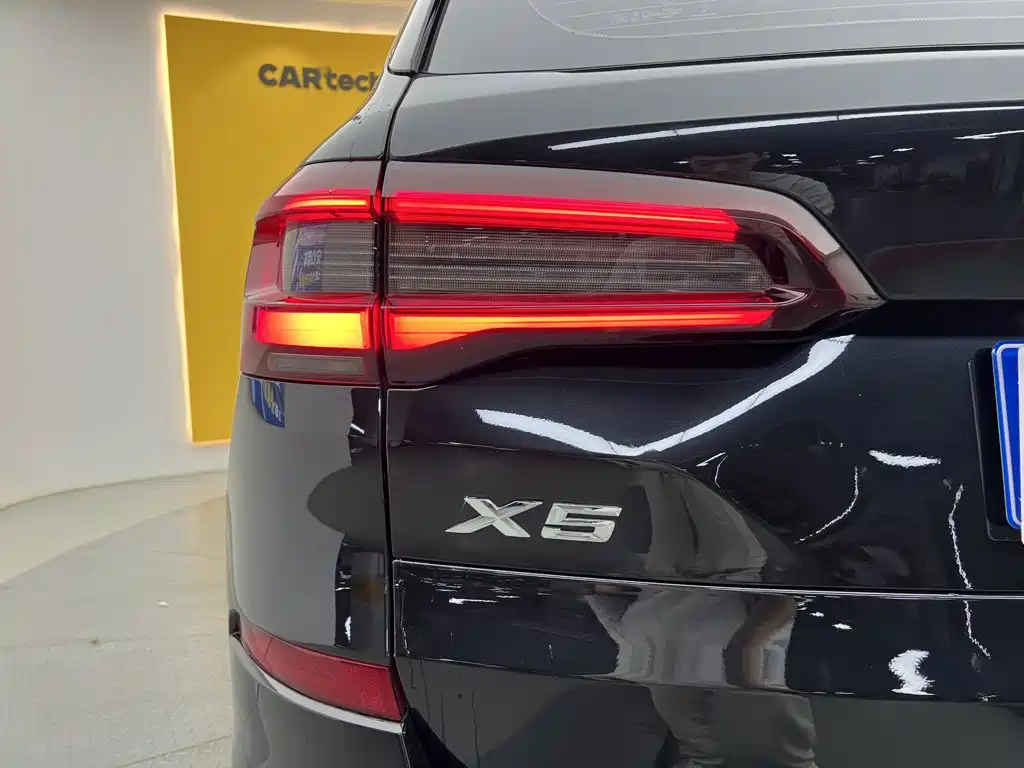 BMW X5 — миниатюра 12
