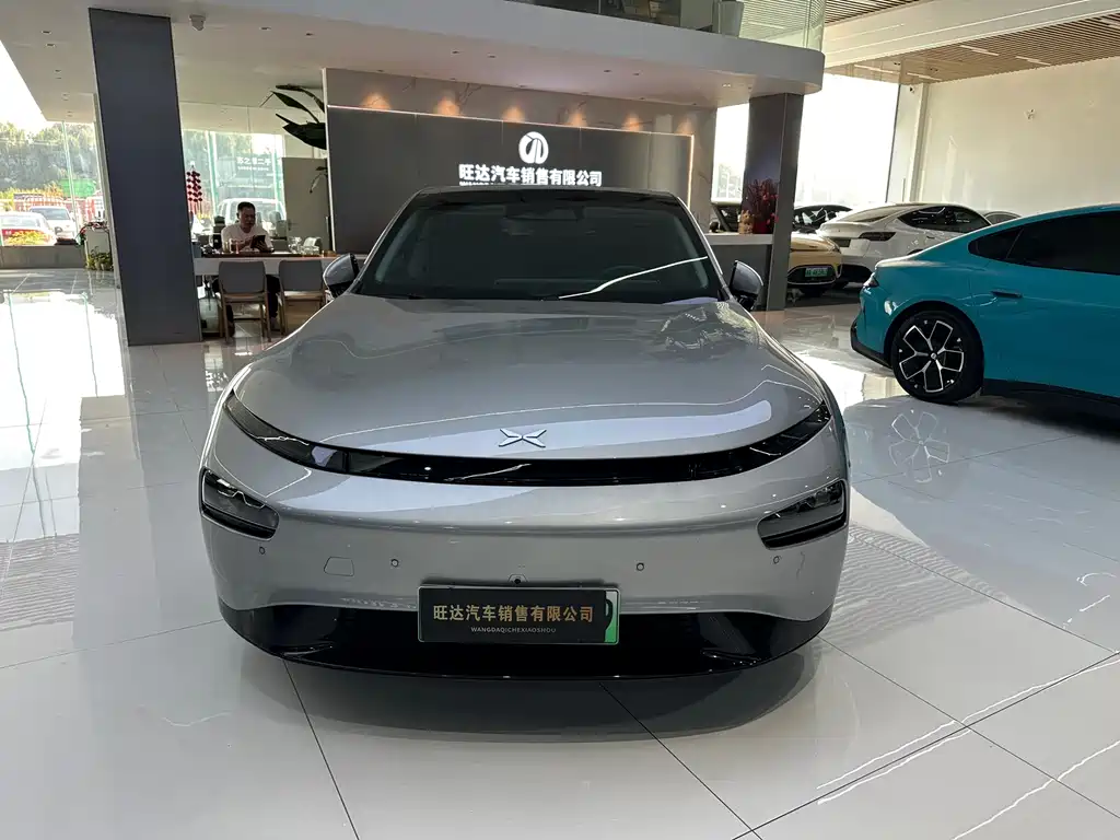 XPeng P7 — миниатюра 2