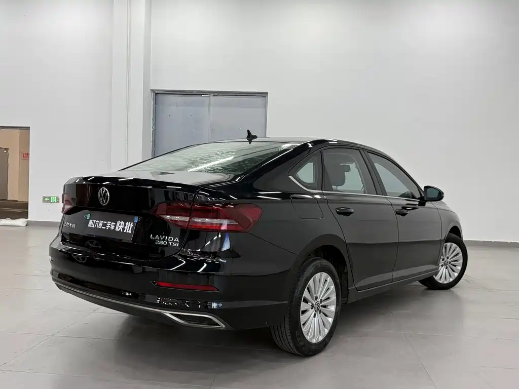 Volkswagen Lavida — миниатюра 11