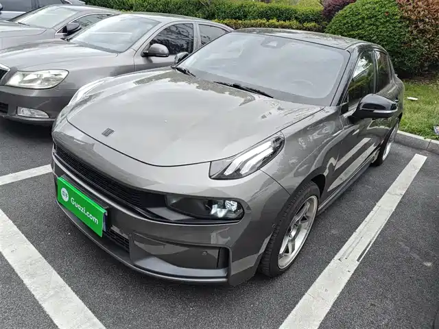 2021 Lynk & Co 03