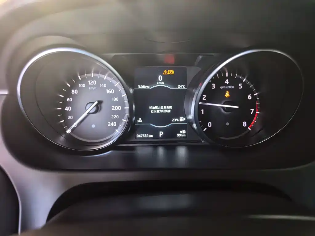 Land Rover Discovery Sport — миниатюра 3