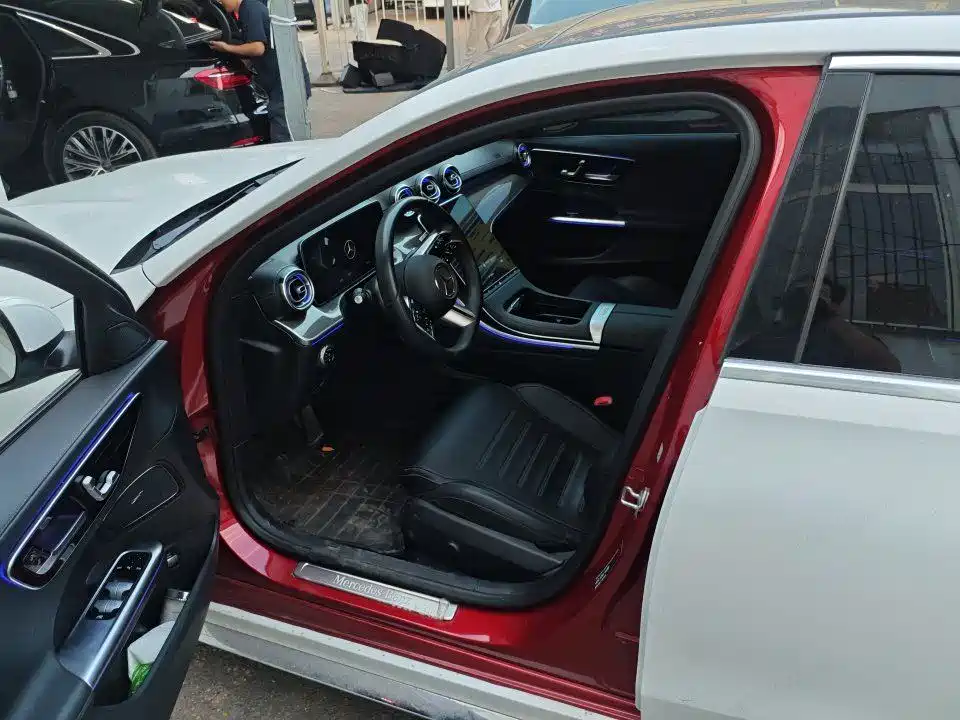 Mercedes-Benz C-Class — миниатюра 3