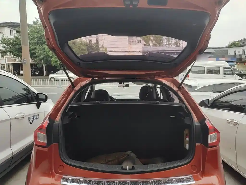 Geely Vision X3 — миниатюра 19