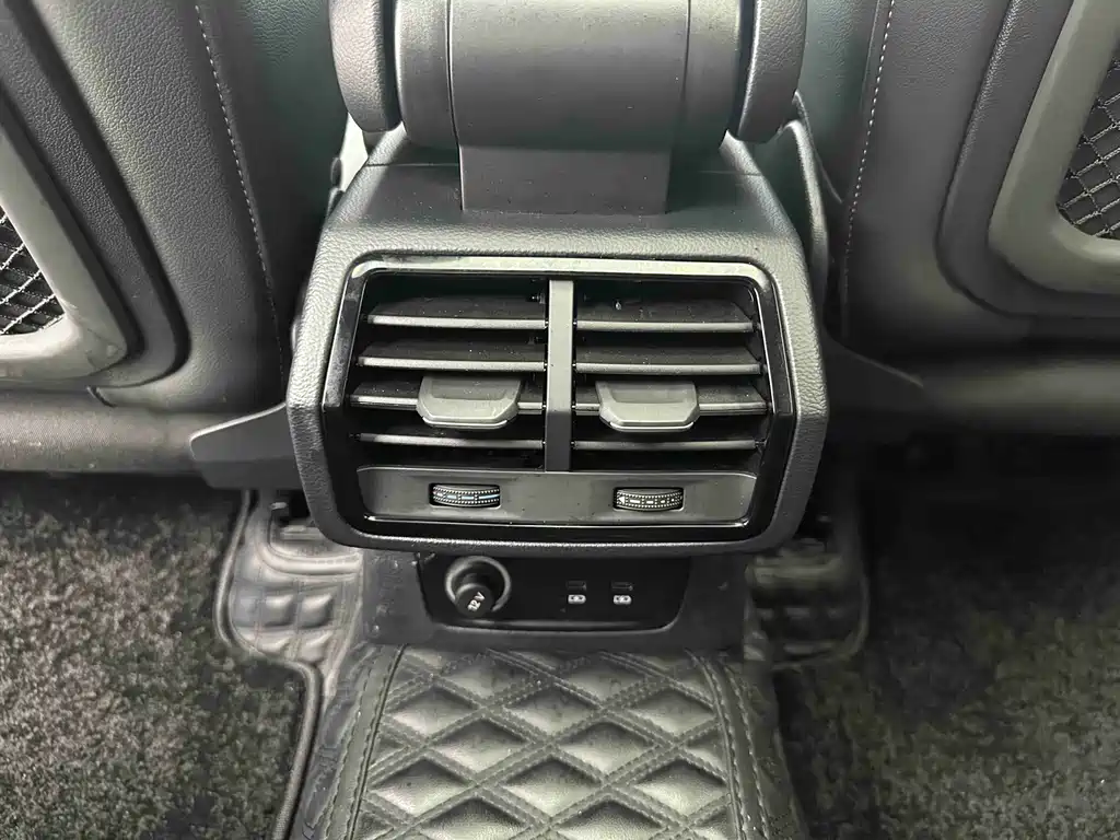 Audi Q3 — миниатюра 13